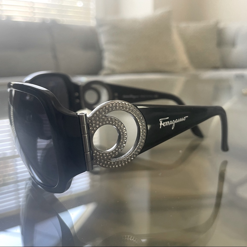 Black Ferragamo Sunglasses 2135-B